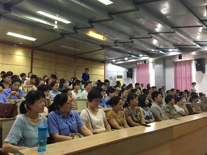 ����ʵ��Сѧ�����ƽ���ѧУ����ͥ���������ϡ���������