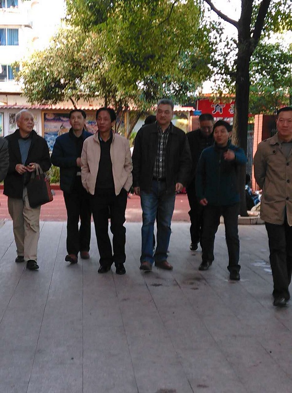 �н����ַ�ֳ�����У����ָ������